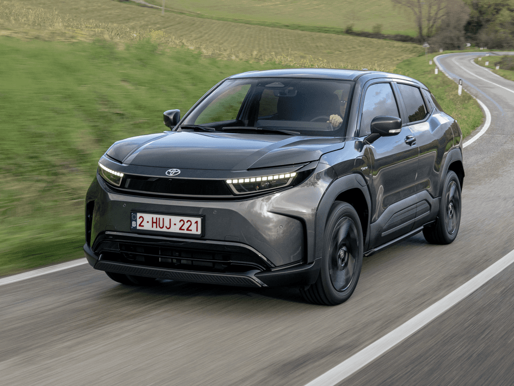 Tapis pour Toyota Urban Cruiser 2025 - 2026