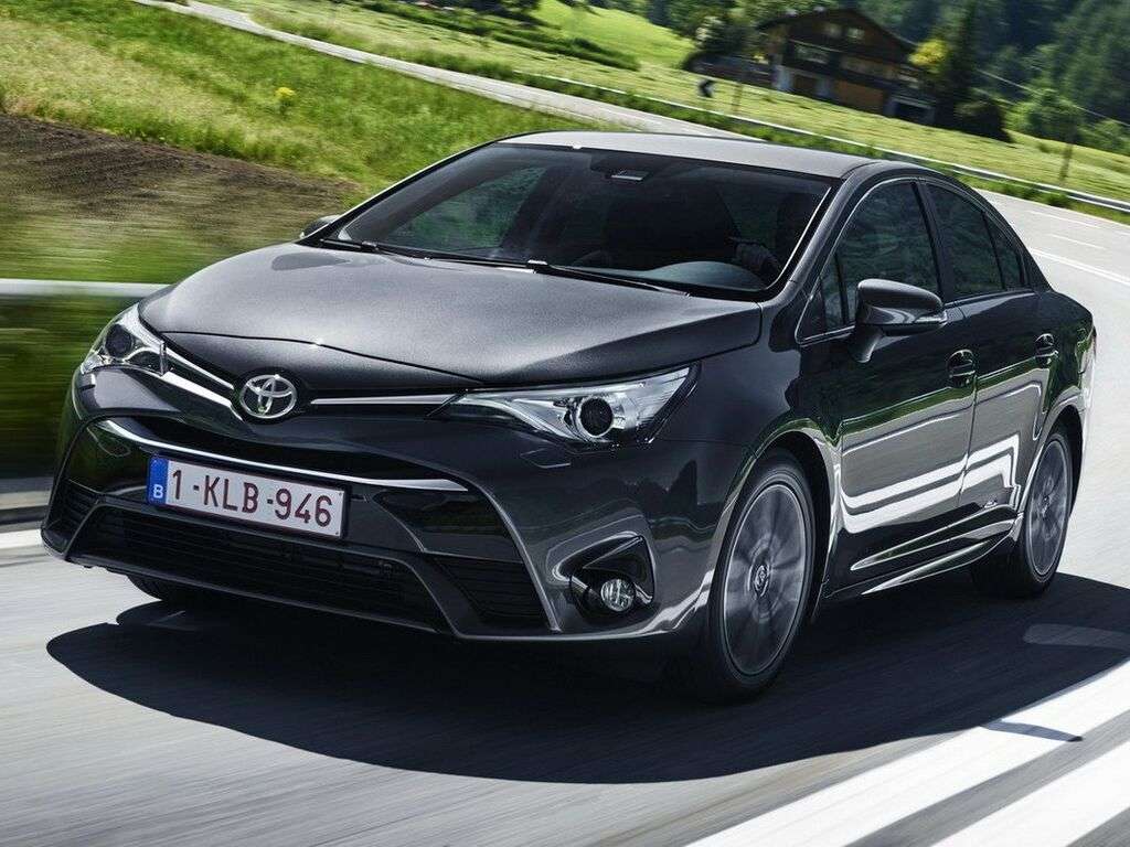 Tapis pour Toyota Avensis 2012 - 2018