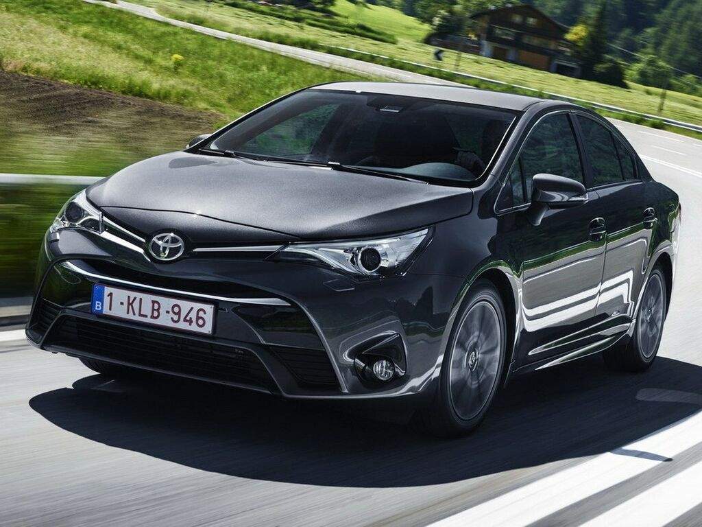 Tapis pour Toyota Avensis 2012 - 2018