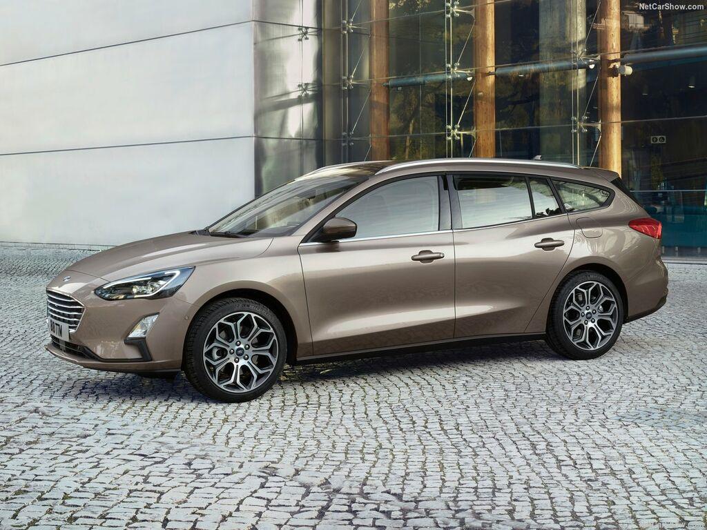 Tapis pour Ford Focus 2018 - 2025