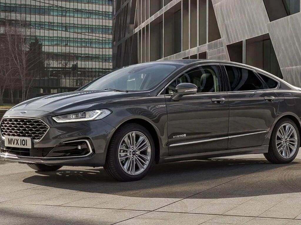 Tapis pour Ford Mondeo 2019 - 2022