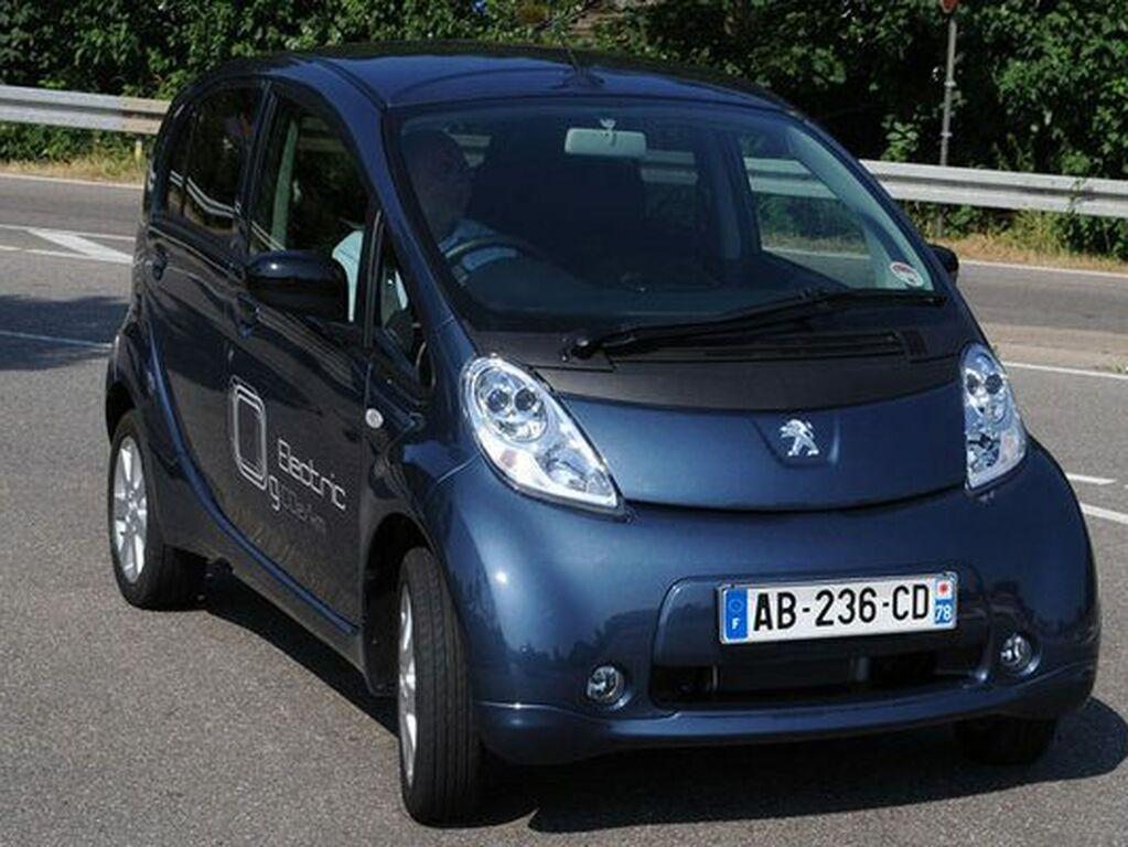 Tapis pour Peugeot iOn 2010 - 2020