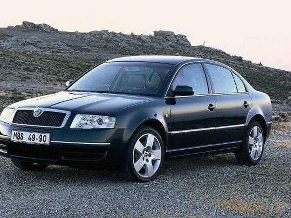 Tapis pour Skoda Superb 2001 - 2008