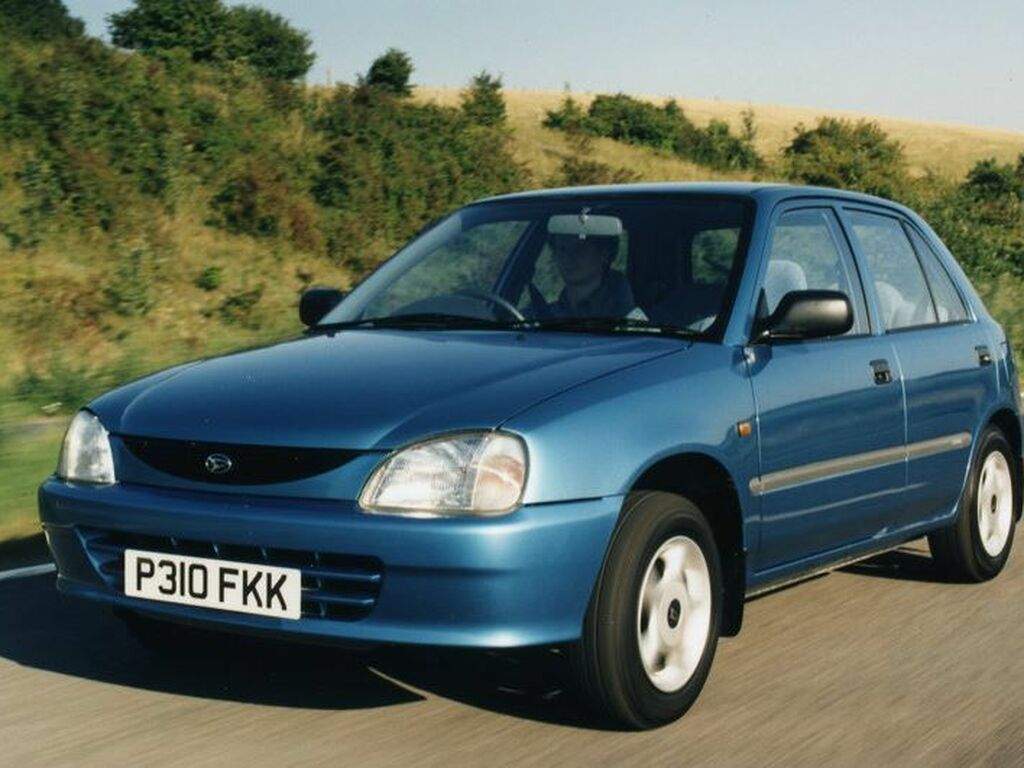 Tapis pour Daihatsu Charade 1994 - 2000