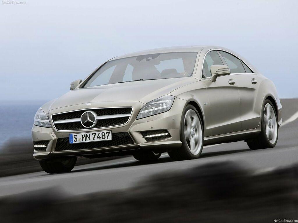 Tapis pour Mercedes CLS X218/C218 2011 - 2018