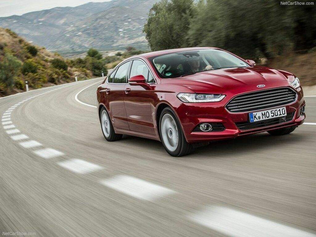 Tapis pour Ford Mondeo 2015 - 2019