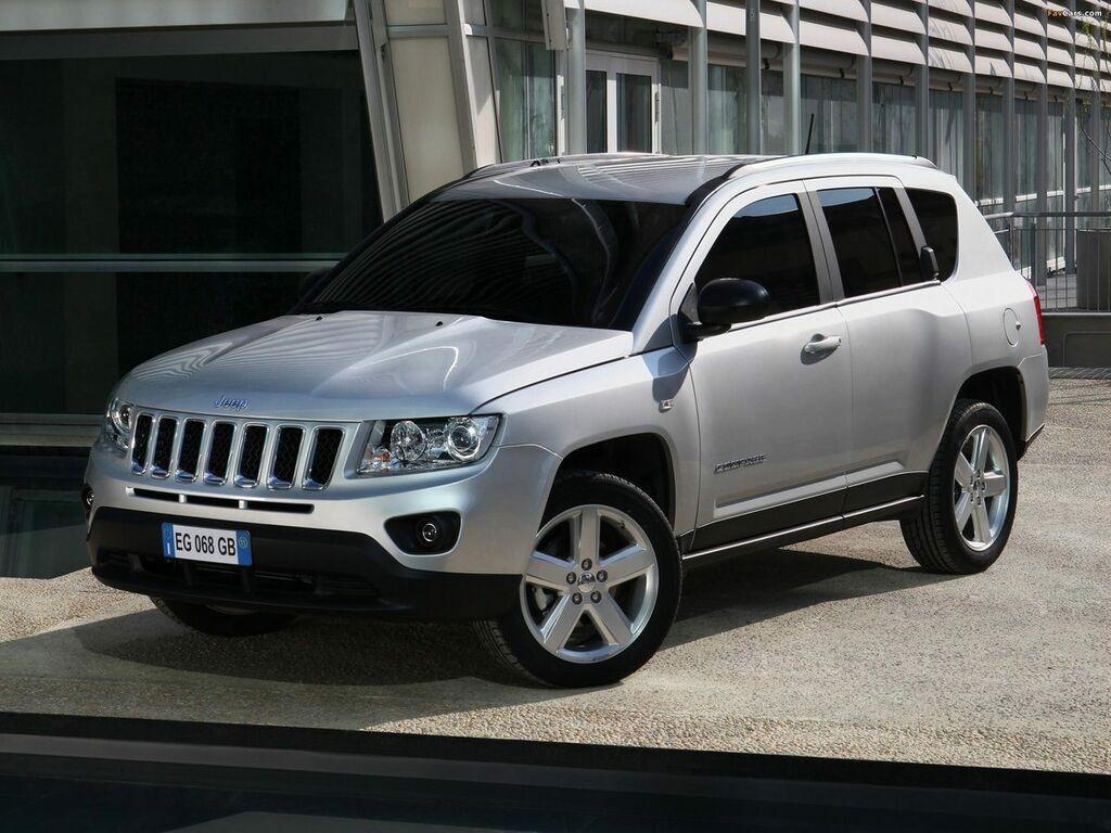 Tapis pour Jeep Compass 2011 - 2017