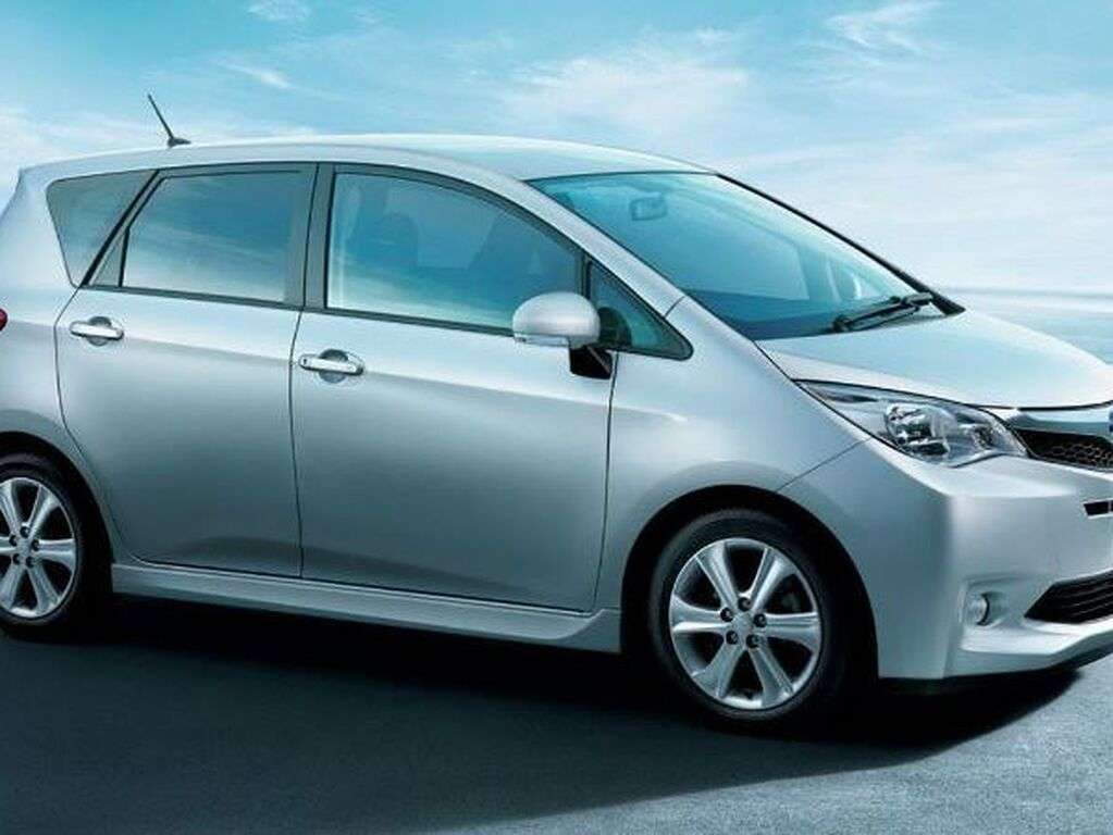 Tapis pour Subaru Trezia 2011 - 2014