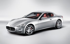 Tapis Maserati GranCabrio. 