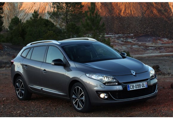Basic Renault Megane Tapis de coffre 3 Estate | Garantie d'ajustement  parfait