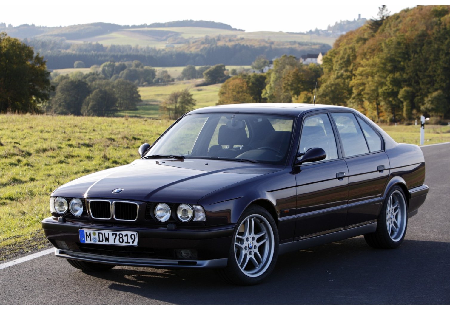 4 TAPIS SOL BMW SERIE 5 E34 1988-1995 520i 524td 525i MOQUETTE NOIR SUR MESURE 